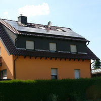 Haus mir erneuerbarer Energie von der plubek solartechnologie gmbh